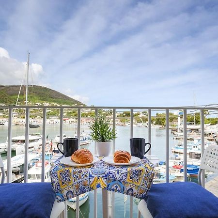 Appartamento Panoramico La Rosa Dei Venti - Maestrale Ischia Buitenkant foto